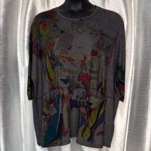 Inoah Wearable Art One Size Oversized Graphic Gray 3/4 Sleeve Crewneck Top